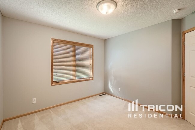 Building Photo - 16391 Holbrook Ave