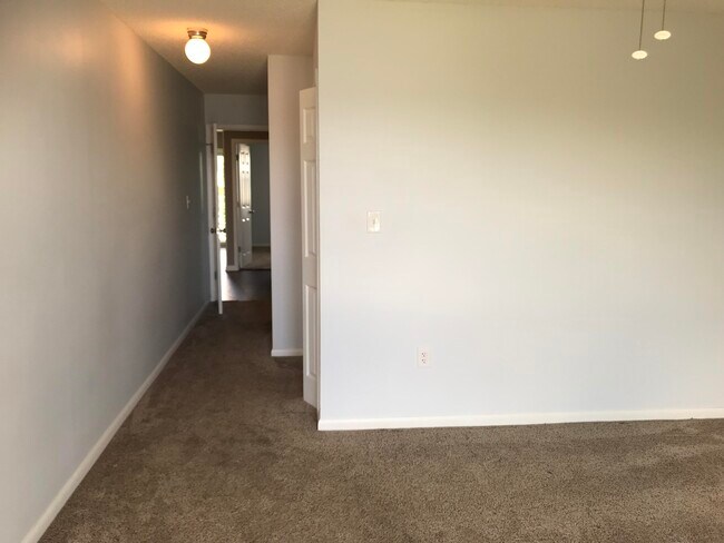 Building Photo - 1695 US-98