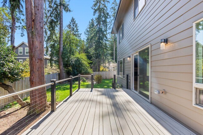 Building Photo - 4bd/2.75ba Seattle Home