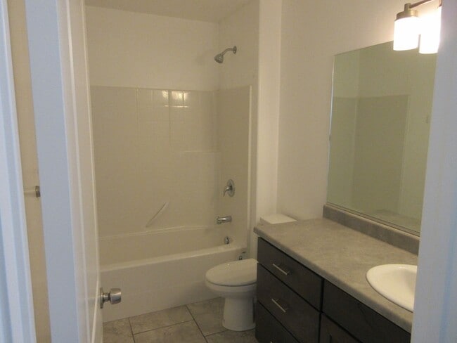 Building Photo - Single Level Twin Home, Gemini Meadows