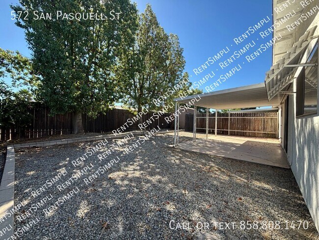 Building Photo - 572 San Pasquel St