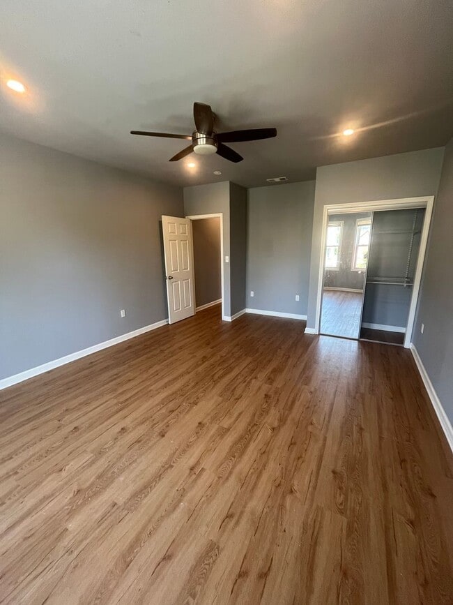 Building Photo - 3925 Greenmount Ave