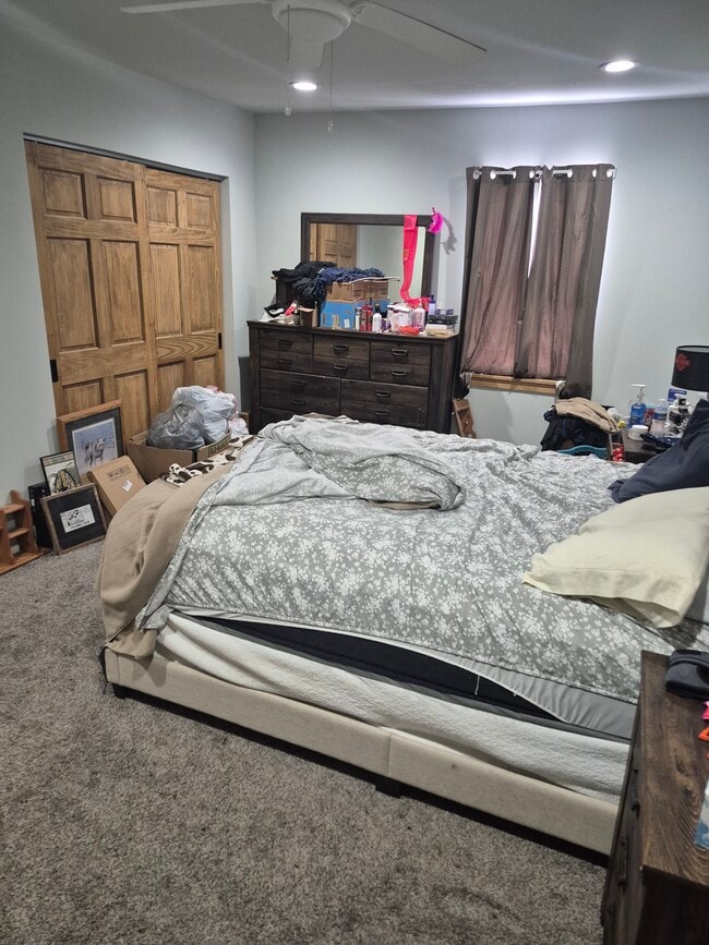 Building Photo - 353 S Ludington St