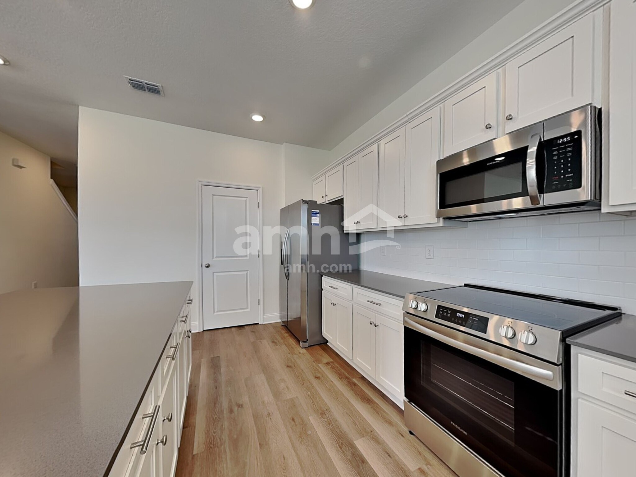 Building Photo - 3710 Lk Blf Lp