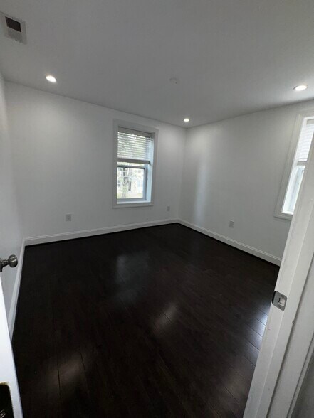 Second bd1 - 5614 7th St NW