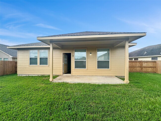 Building Photo - 20146 Jasper Oaks Dr