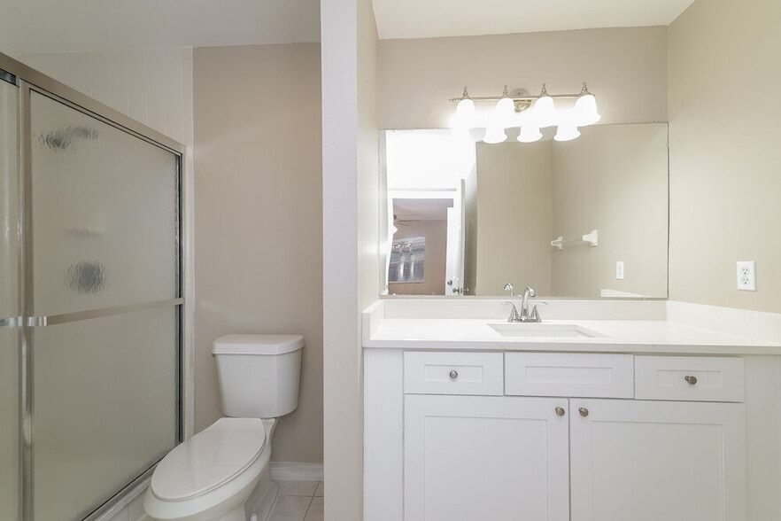 Building Photo - 248 Grifford Dr