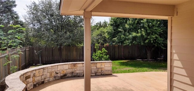 Building Photo - 309 Riverine Way