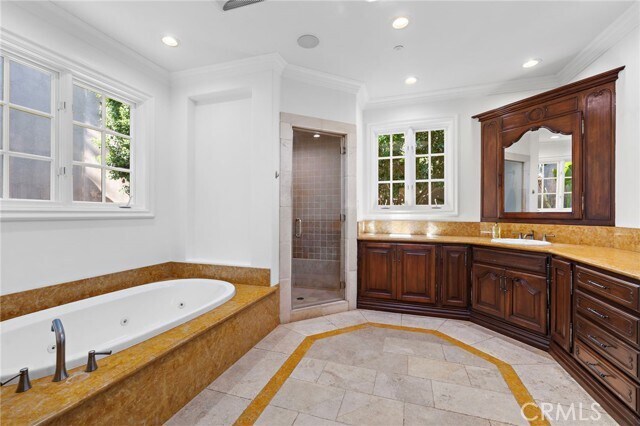 Building Photo - 1316 Beverly Grove Pl