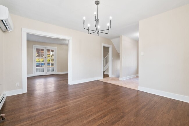 Building Photo - Newly Renovated 3 Bedroom home in East Pittsburgh available now!