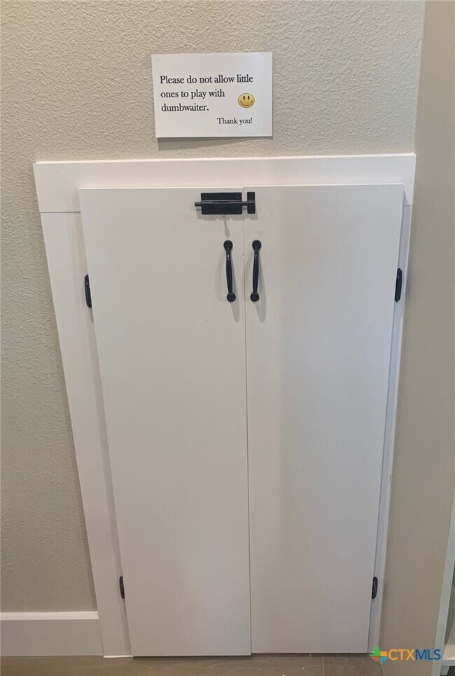 Building Photo - 2934 Colleen Dr