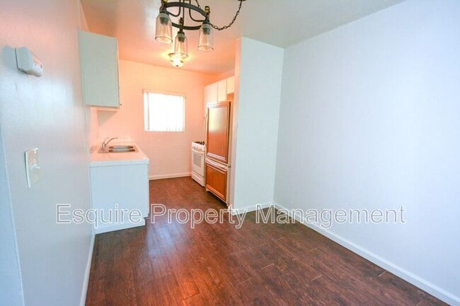 Building Photo - Channel Islands Apartments