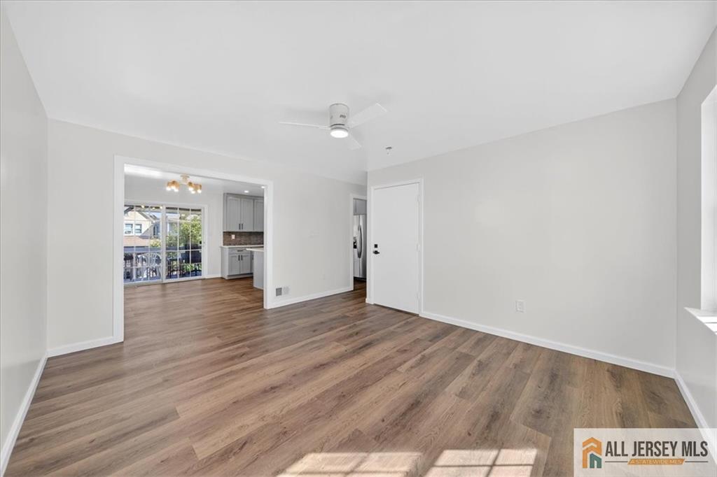 Building Photo - 19 Harris St