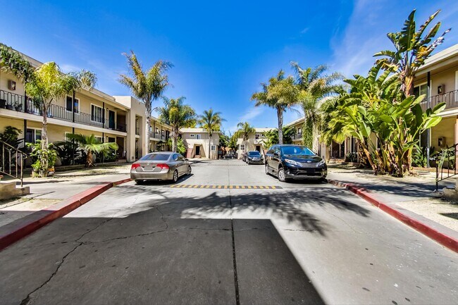 Building Photo - Garden Haus