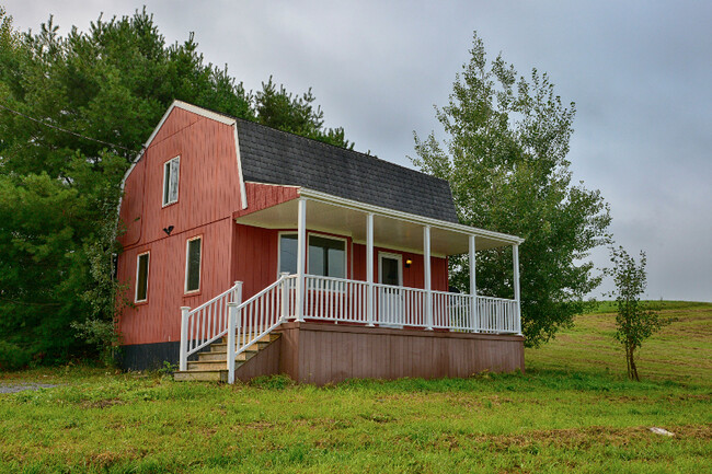 Primary Photo - 341 Armstrong Rd