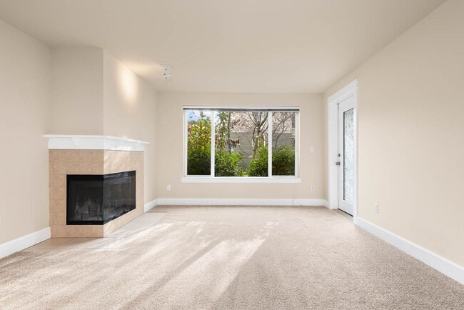 Building Photo - 300 N 130th St