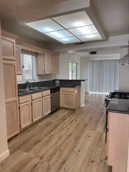 Building Photo - 11450 186th St