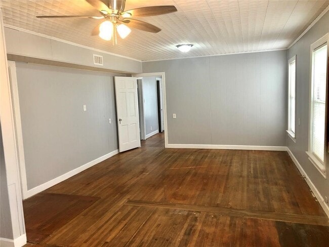 Building Photo - 1109 N Pruett St