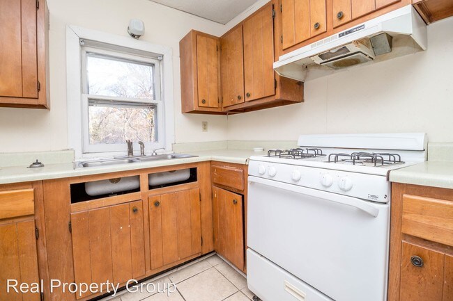 Building Photo - 1515 Bouchelle Ave