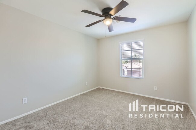 Building Photo - 5707 W Milada Dr