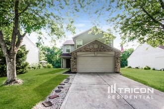 Building Photo - 6422 Coconut Ct