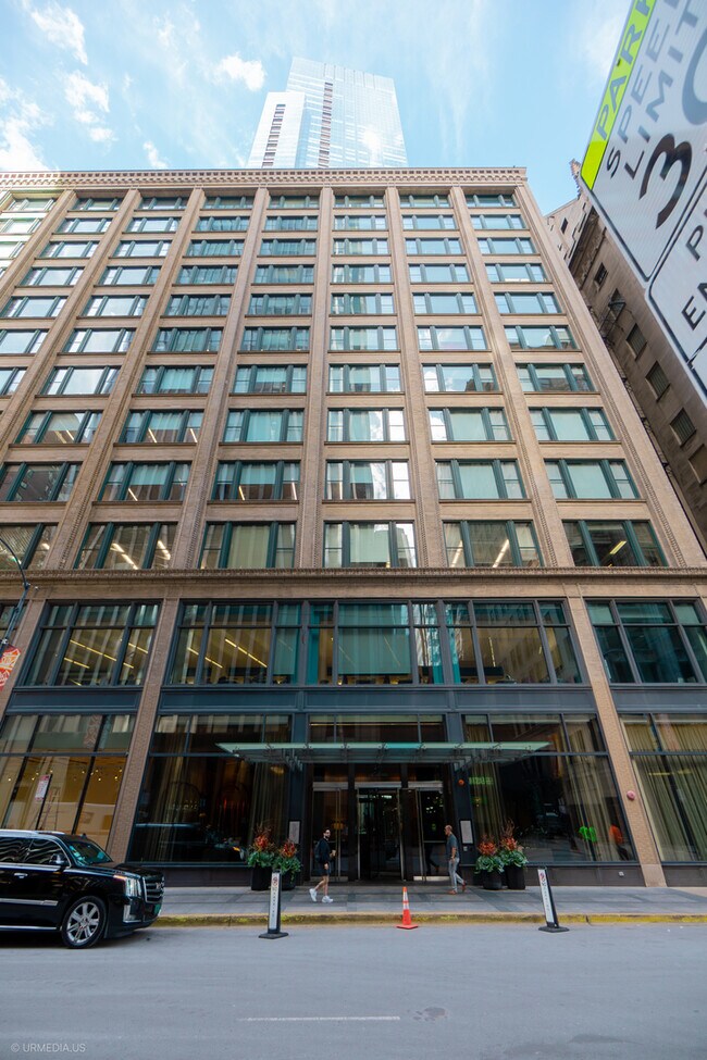 Building Photo - 60 E Monroe St