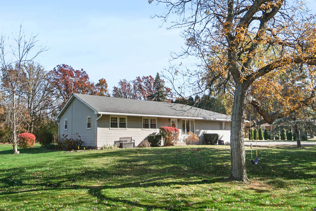 Building Photo - 12201 Prairie St