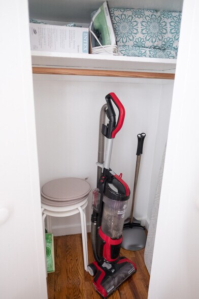 Building Photo - 328 E 74th St