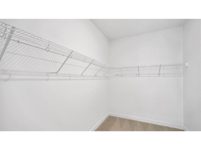 Building Photo - 2133 Westpointe Dr