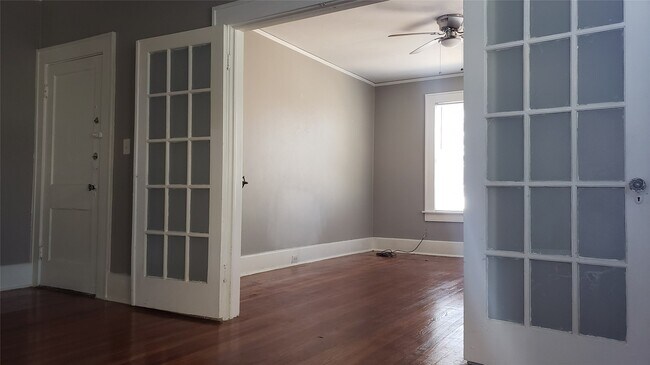 Building Photo - 3717 Audubon Pl