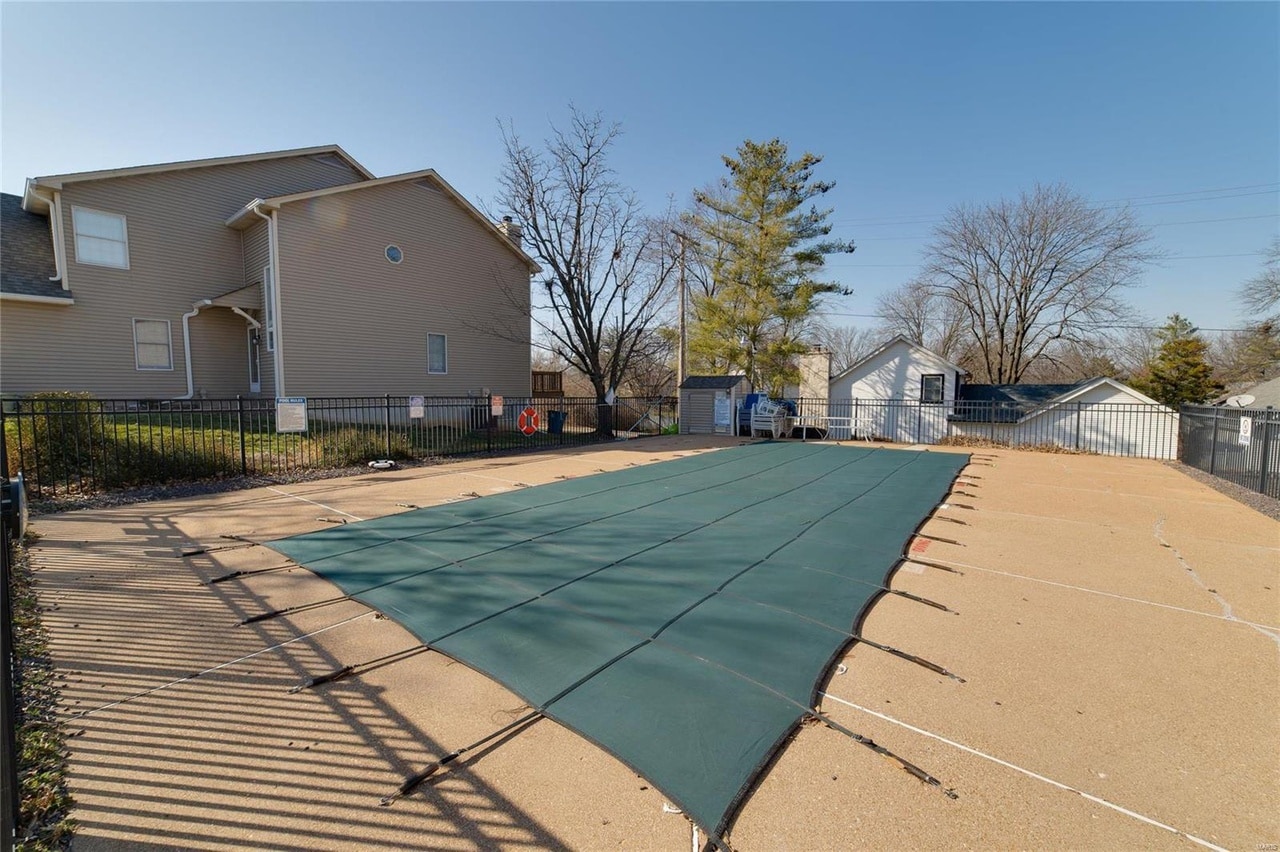 Building Photo - 1730 Blue Oak Dr