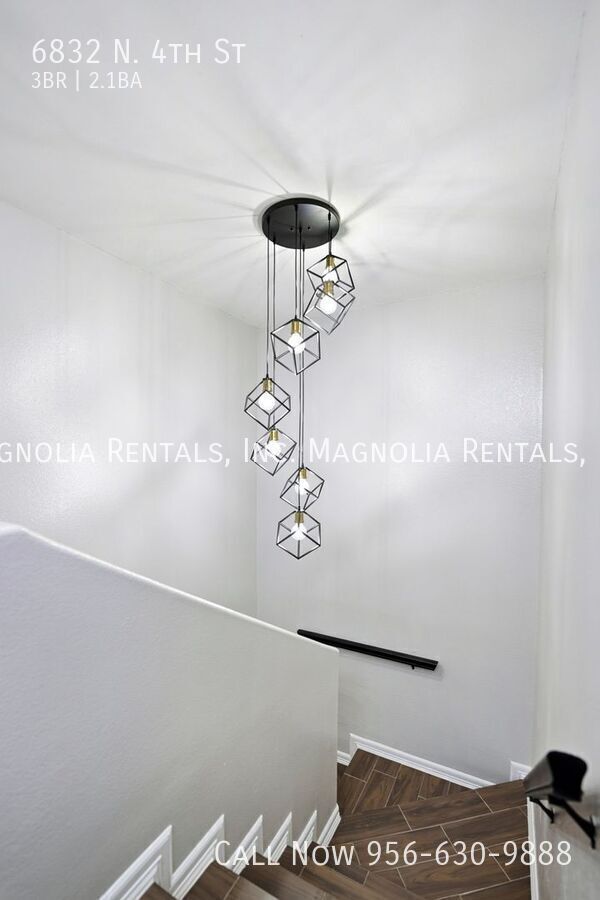 Building Photo - 6832 N 4th St