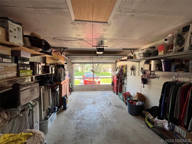 Building Photo - 802 Egret Ct