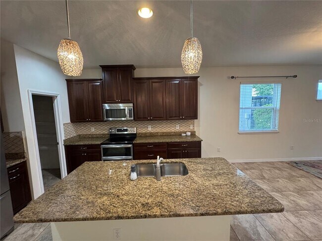 Building Photo - 1593 Fox Grape Loop