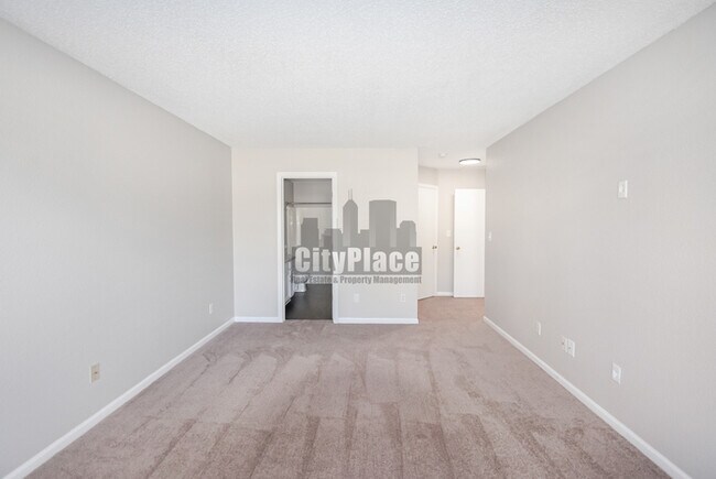 Building Photo - 5639 Wood Hollow Dr