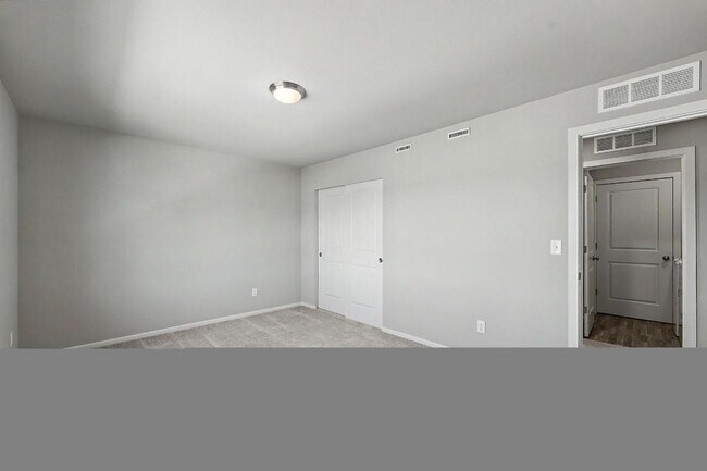 Building Photo - 15065 Iverson Lp SE