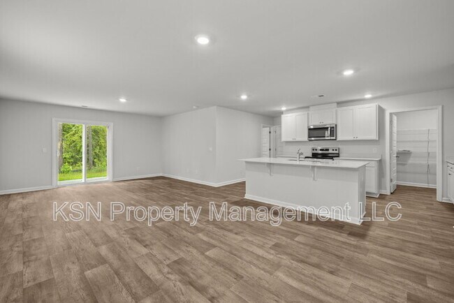 Building Photo - 129 Azure Dr