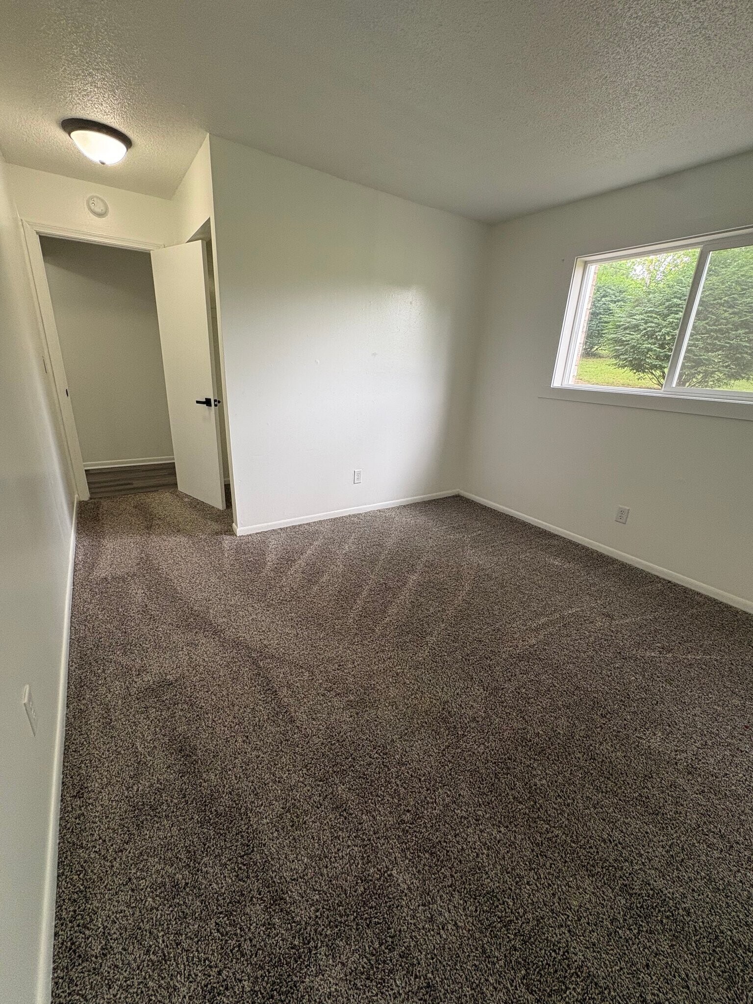 Building Photo - 595 Wagner Dr