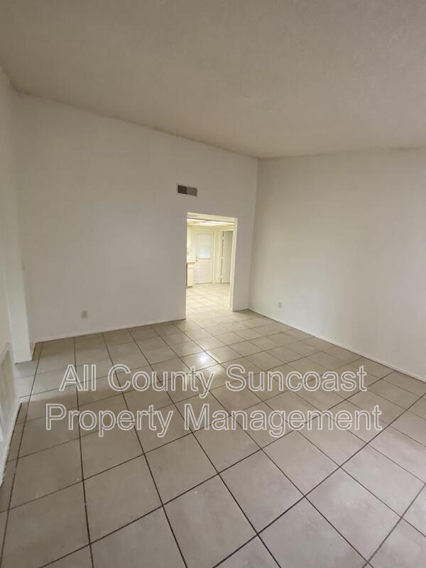 Building Photo - 503 E Curlew Pl