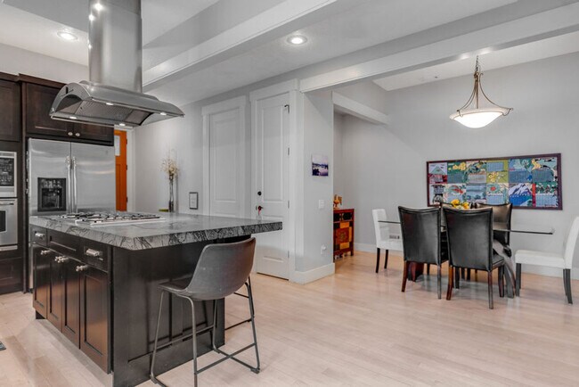 Building Photo - 3060 S Rookery Ln