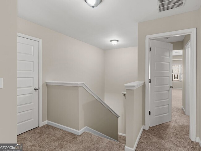 Building Photo - 1064 Lear Dr