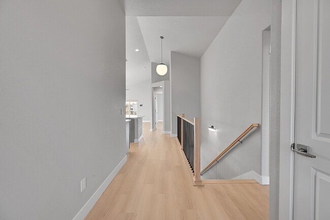 Building Photo - $2,650.00, 5-bed, 3-bed ranch-style home located in Colorado Springs with a large back yard.