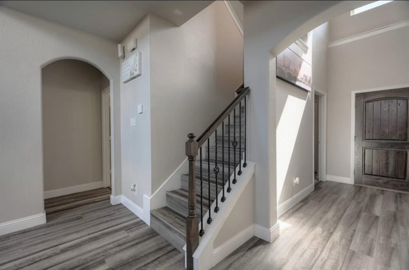 Building Photo - 5555 Casa Martin Dr