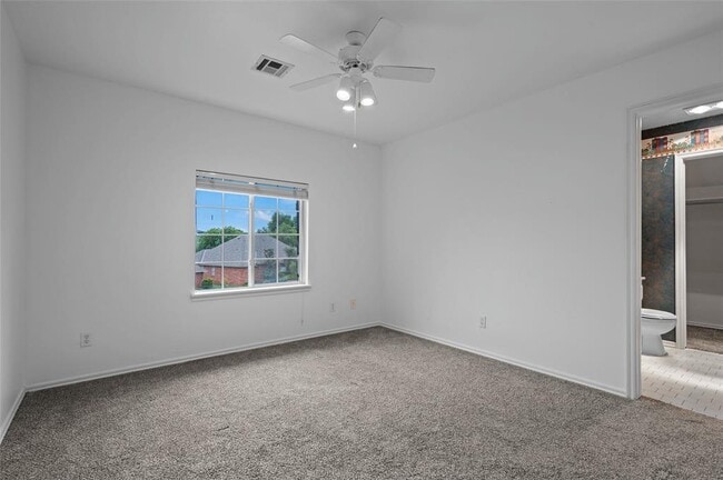 Building Photo - 205 Berkshire Dr