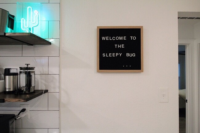 Building Photo - Ryan Place- Short to Mid-Term Rental Fully Remodeled 2  Bed, 1 Bath