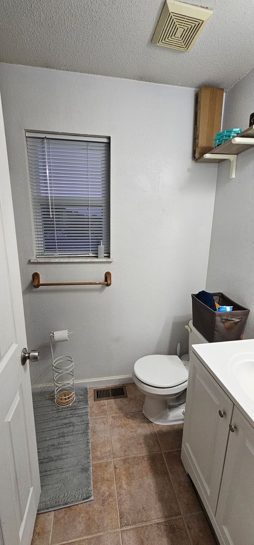 Building Photo - 4162 Whitehall Dr