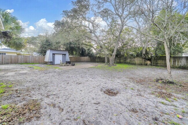 Building Photo - 358 Kepner Dr NE