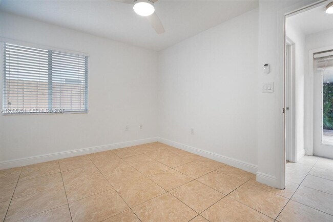 Building Photo - 1581 SW 155th Ct