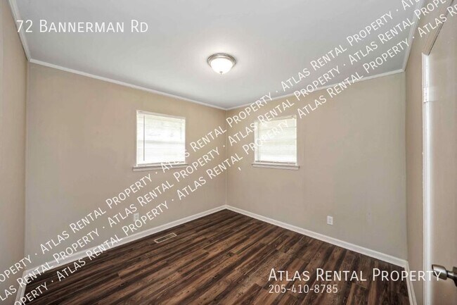 Building Photo - 72 Bannerman Rd SW