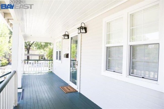 Building Photo - 1505 Brooks St